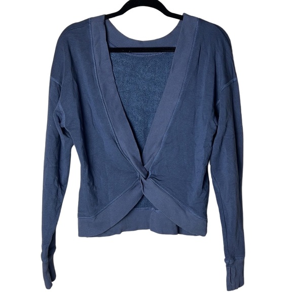 OFFLINE by Aerie Long-Sleeve Cropped Twist-Back Sweatshirt - Picture 2 of 3